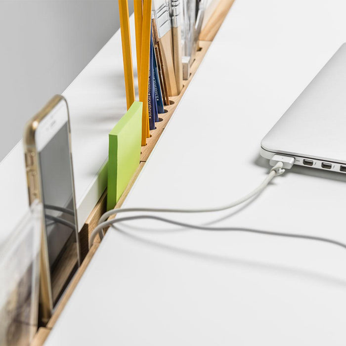 Simple Desk - White